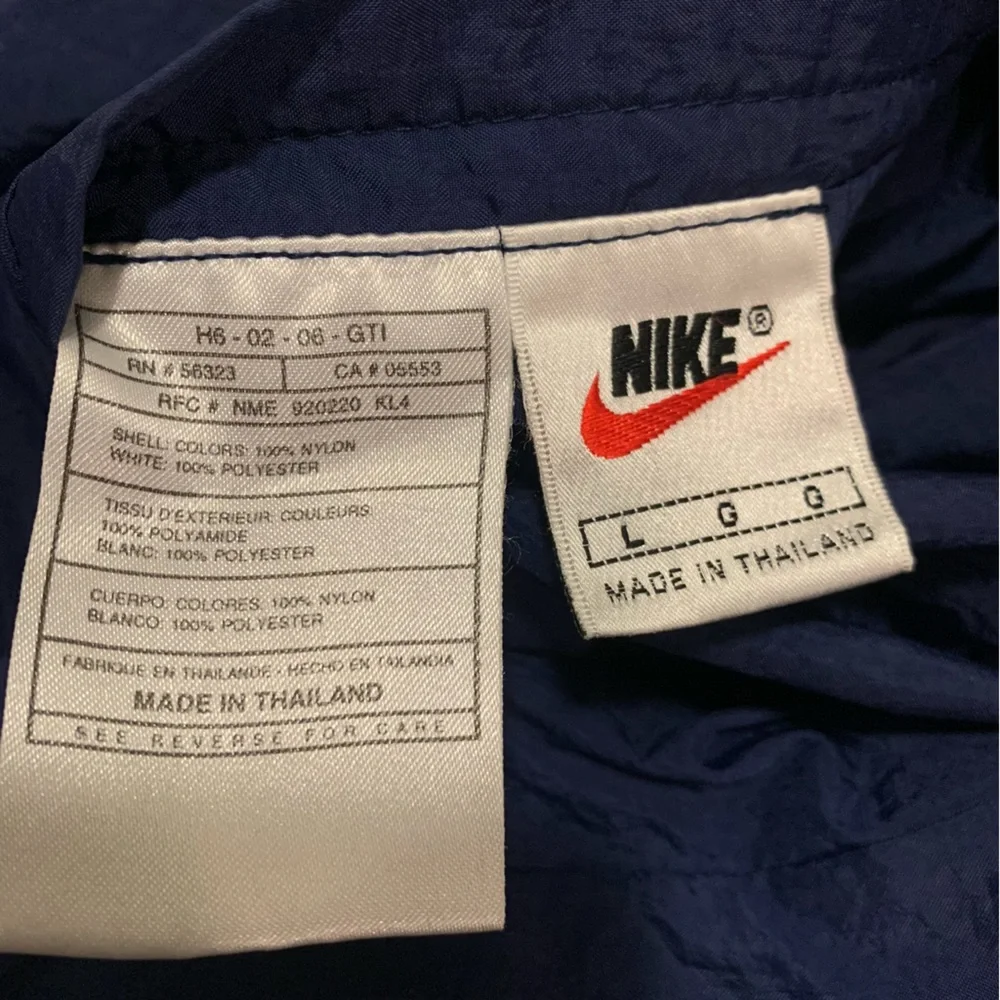 NIKE Menβs '90s Vintage Nike Reversible Plaid Windbreaker
Fireberry Size L !! - Picture 12 of 13